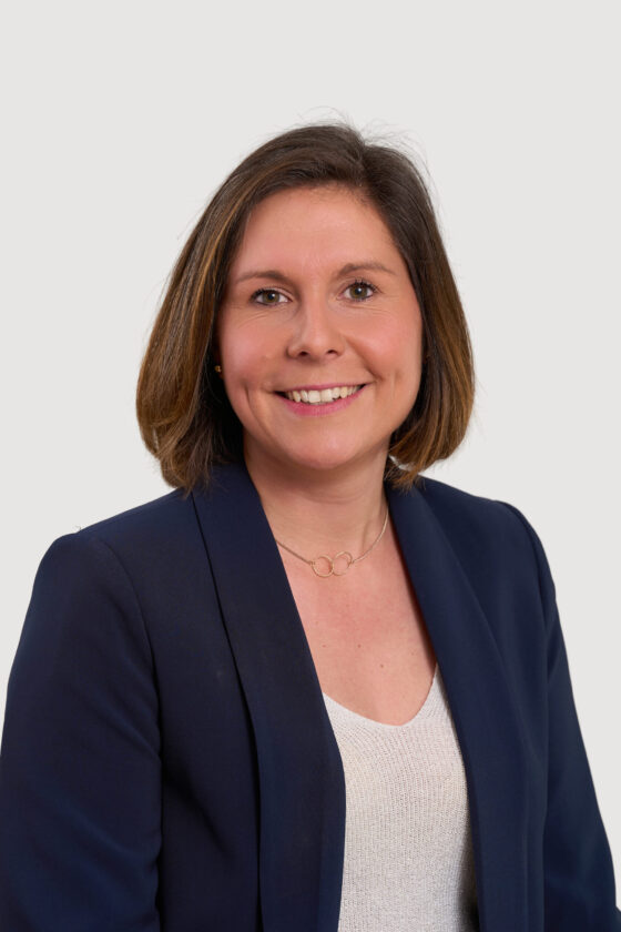 Justine BERNARD